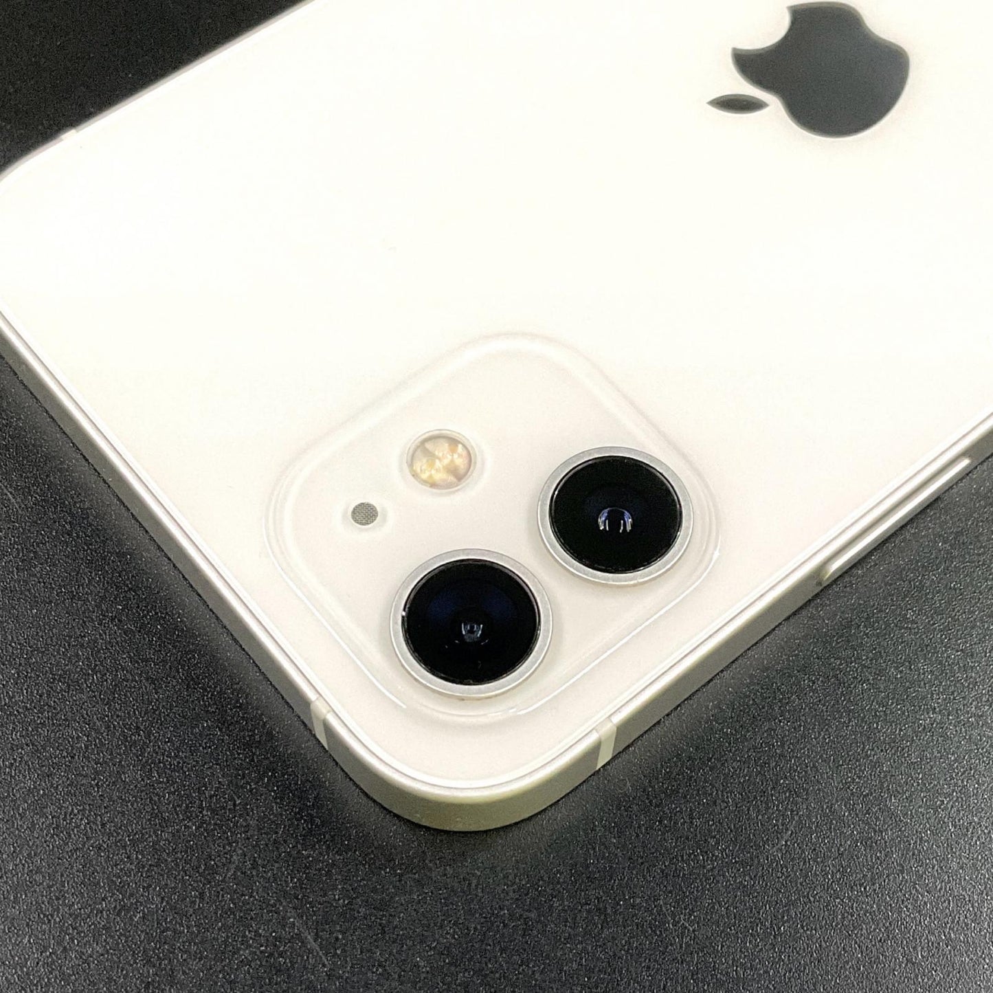 【全額返金保証】【最速発送】Apple iPhone iPhone 12 128GB ホワイト au 白ロム 動作確認済 75%