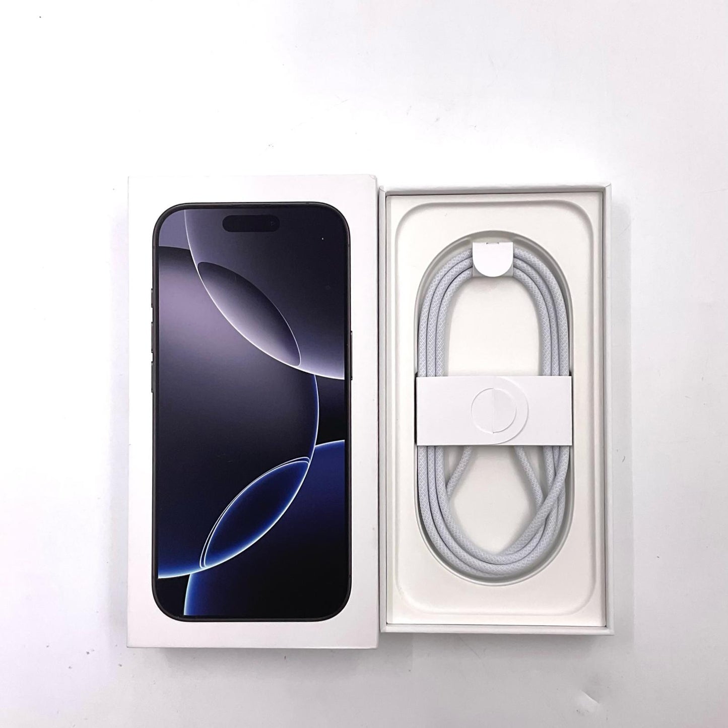 【全額返金保証】【最速発送】Apple iPhone iPhone 16 Pro 128GB ブラックチタニウム SIMフリー 美品 動作確認済 94%