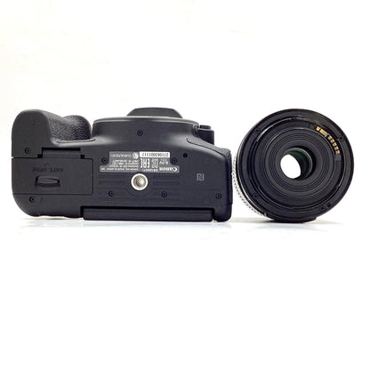 【全額返金保証】【最速発送】Canon デジタル一眼 EOS Kiss X8i EF-S18-55 IS STM レンズキット ブラック 美品 動作確認済