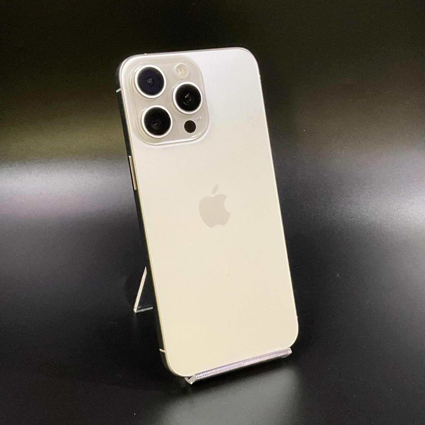【全額返金保証】【最速発送】Apple iPhone iPhone 15 Pro Max 256GB ホワイトチタニウム SIMフリー 美品 動作確認済 89%