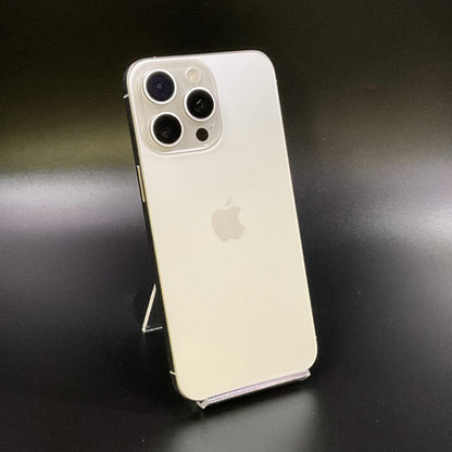 【全額返金保証】【最速発送】Apple iPhone iPhone 15 Pro Max 256GB ホワイトチタニウム SIMフリー 美品 動作確認済 89%