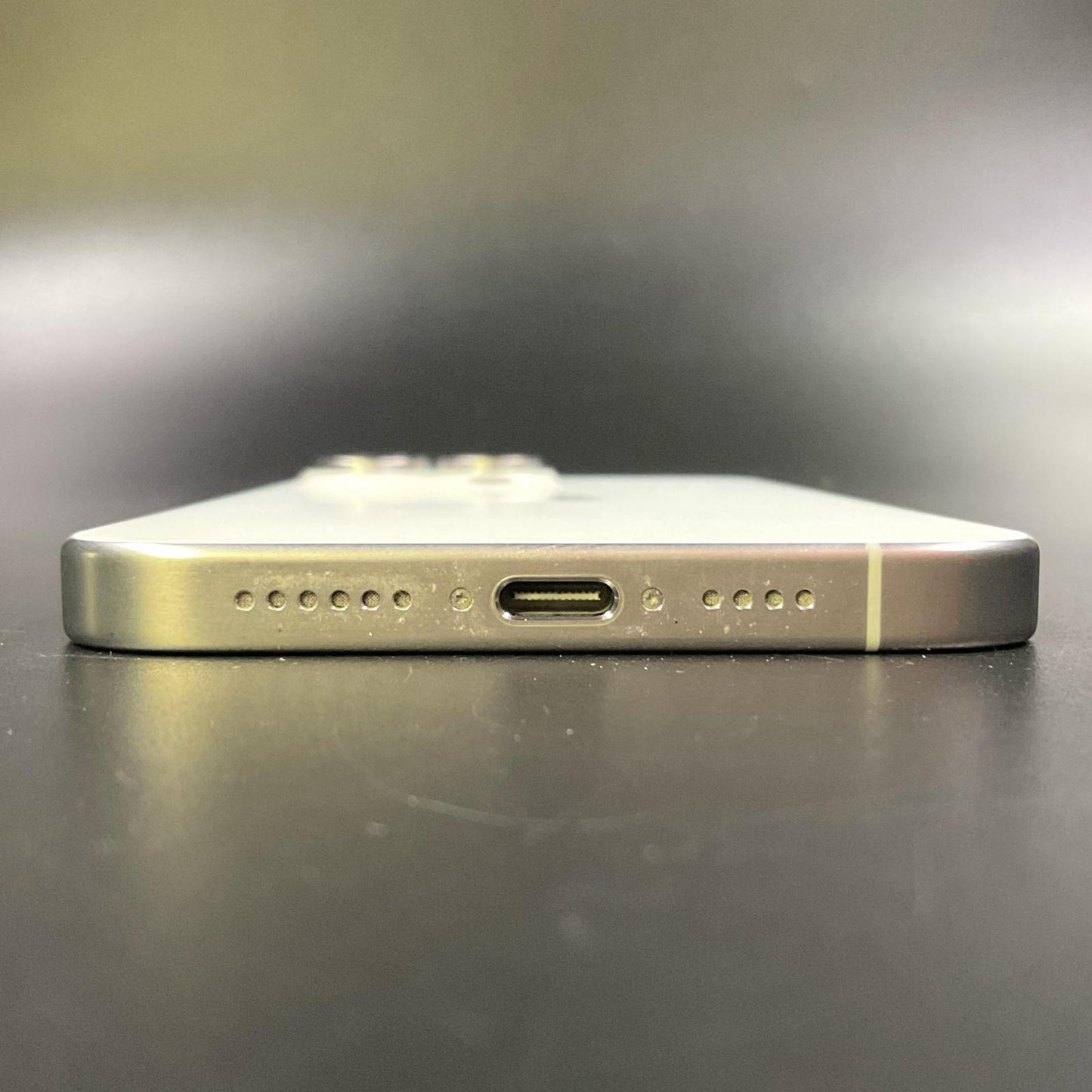 【全額返金保証】【最速発送】Apple iPhone iPhone 15 Pro Max 256GB ホワイトチタニウム SIMフリー 美品 動作確認済 89%