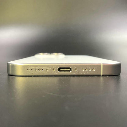 【全額返金保証】【最速発送】Apple iPhone iPhone 15 Pro Max 256GB ホワイトチタニウム SIMフリー 美品 動作確認済 89%