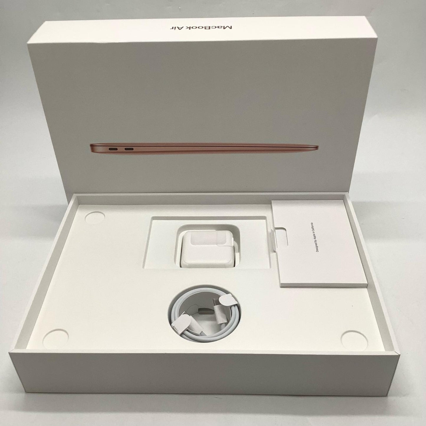 【全額返金保証】【最速発送】Apple MacBook Air 13インチ 2020 Apple M1 8GB SSD 512GB ゴールド 99% 動作確認済