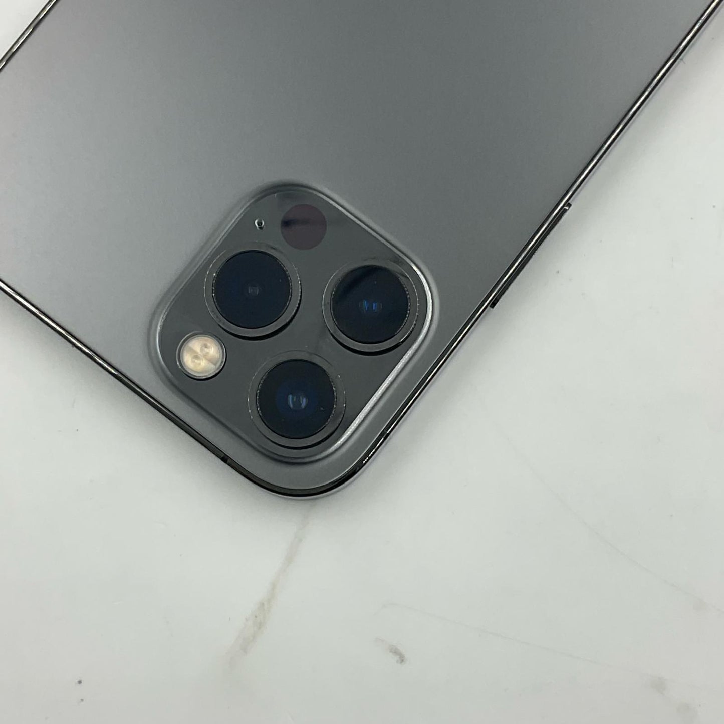 【全額返金保証】【最速発送】Apple iPhone iPhone 12 Pro 128GB グラファイト docomo 白ロム 動作確認済 90%