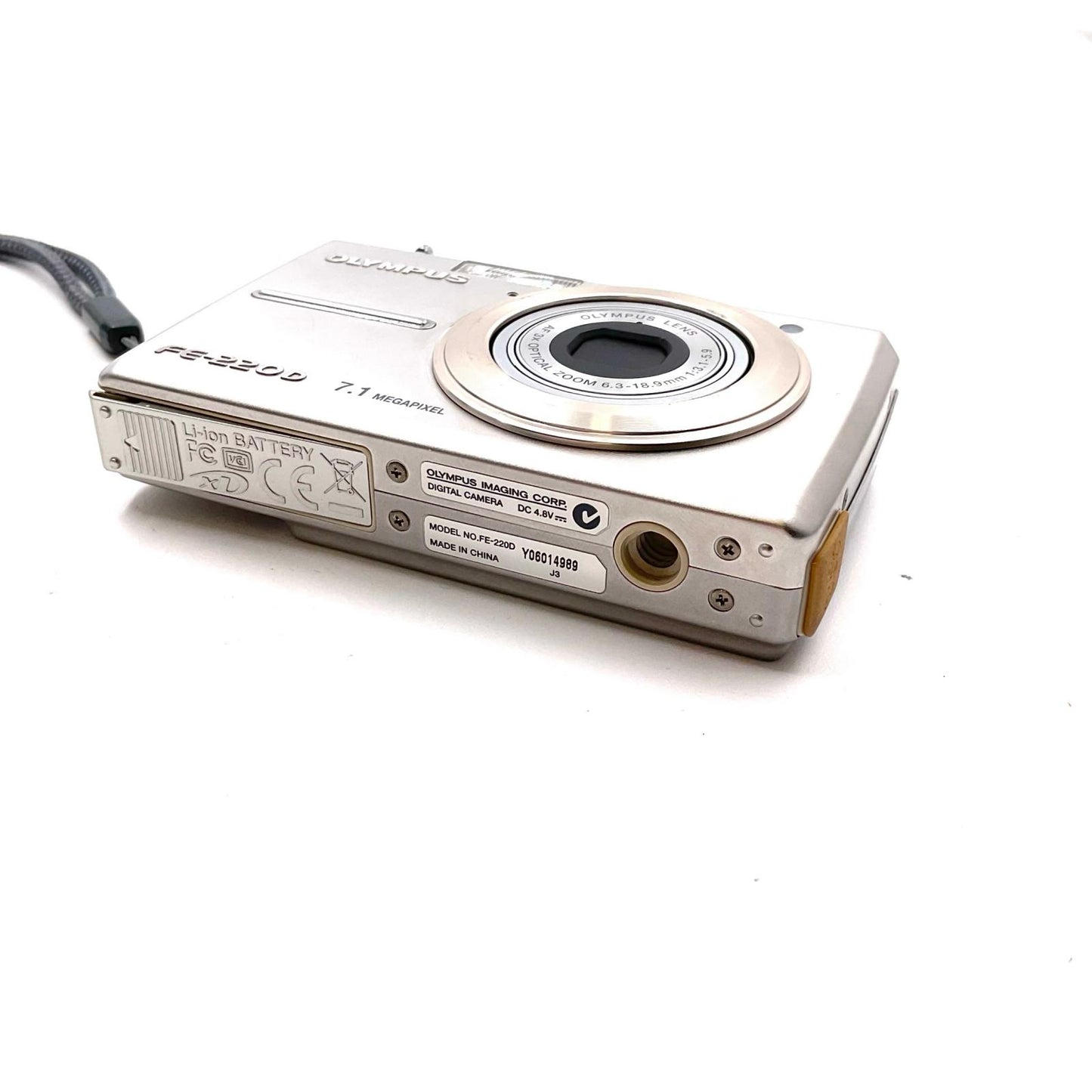 【全額返金保証】【最速発送】OLYMPUS コンパクトデジタルカメラ CAMEDIA FE-220D 美品 動作確認済