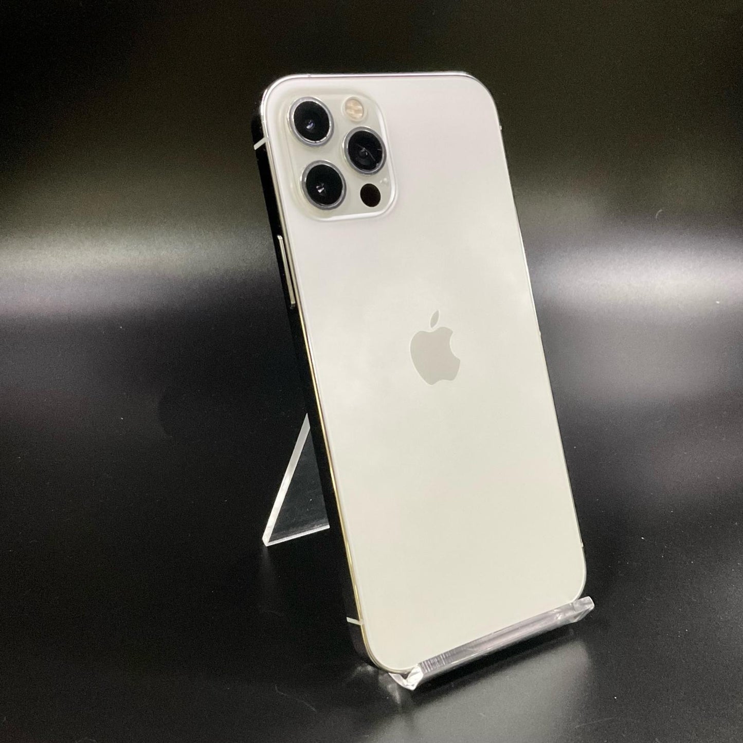 【全額返金保証】【最速発送】Apple iPhone iPhone 12 Pro 128GB シルバー docomo SIMフリー 白ロム 動作確認済 79%