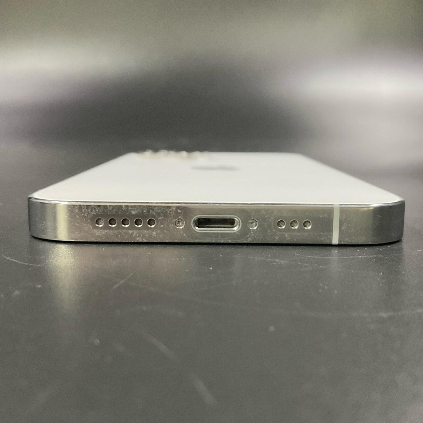 【全額返金保証】【最速発送】Apple iPhone iPhone 12 Pro 128GB シルバー docomo SIMフリー 白ロム 動作確認済 79%