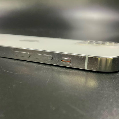 【全額返金保証】【最速発送】Apple iPhone iPhone 12 Pro 128GB シルバー docomo SIMフリー 白ロム 動作確認済 79%