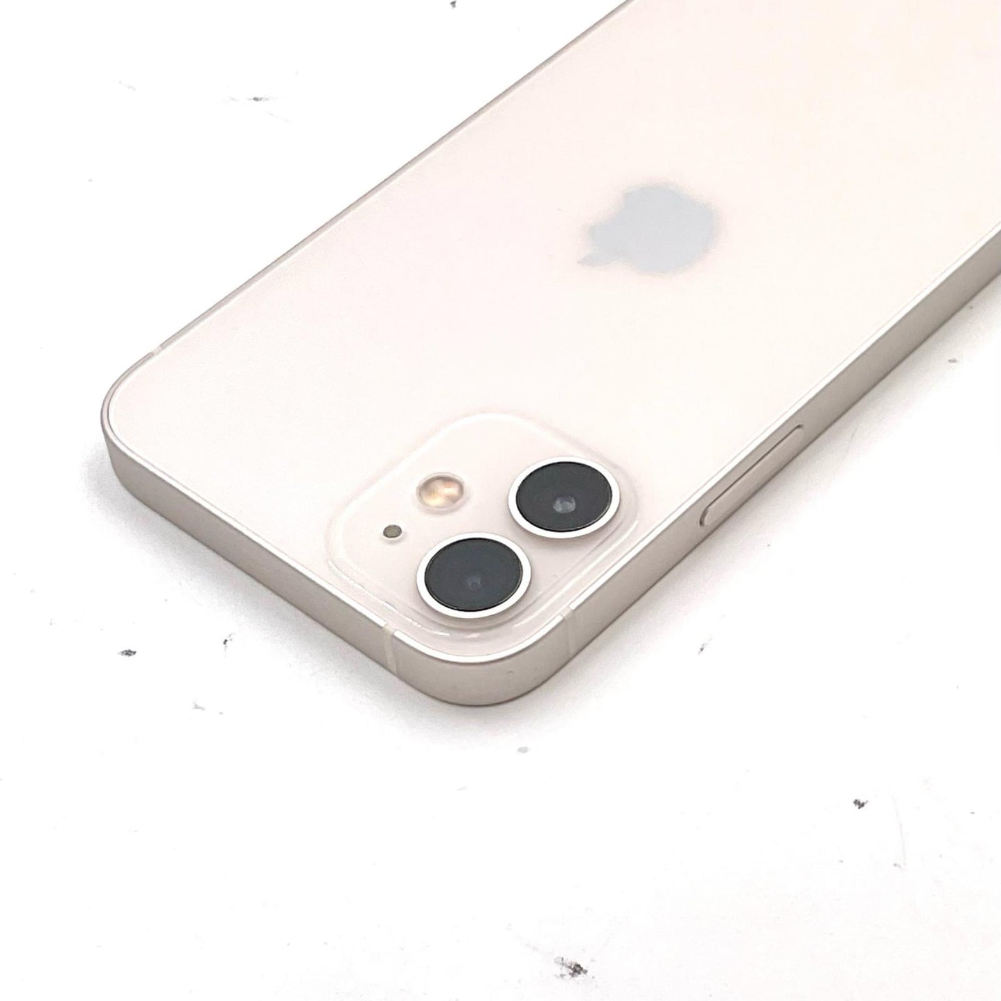 【全額返金保証】【最速発送】Apple iPhone iPhone 12 mini 64GB ホワイト au 白ロム 動作確認済 77%