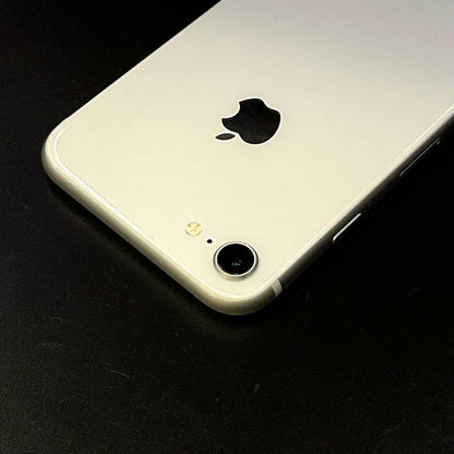 【全額返金保証】【最速発送】Apple iPhone iPhone 8 64GB ホワイト au 白ロム 動作確認済 95%