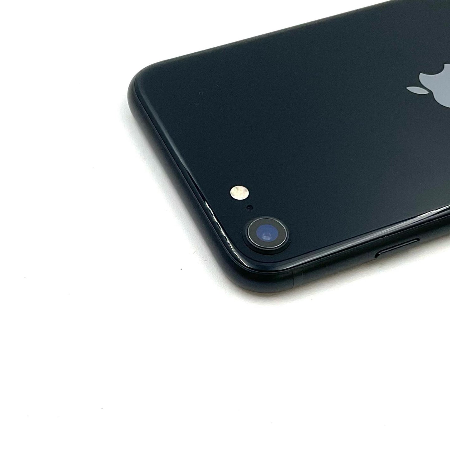 【全額返金保証】【最速発送】Apple iPhone iPhone SE（第3世代） 64GB ミッドナイト docomo 白ロム 超美品 動作確認済 100%