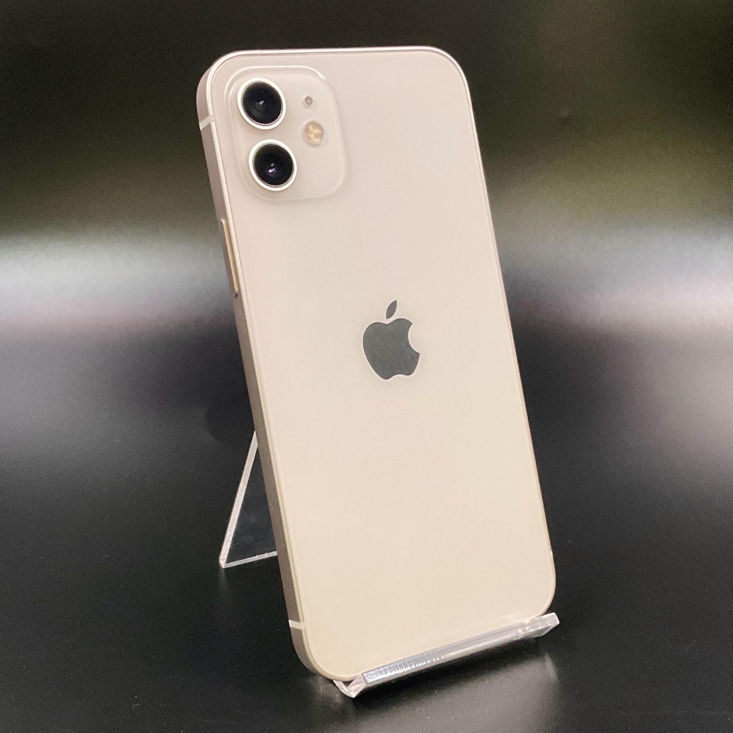 【全額返金保証】【最速発送】Apple iPhone iPhone 12 128GB スターライト au 白ロム 動作確認済 77%