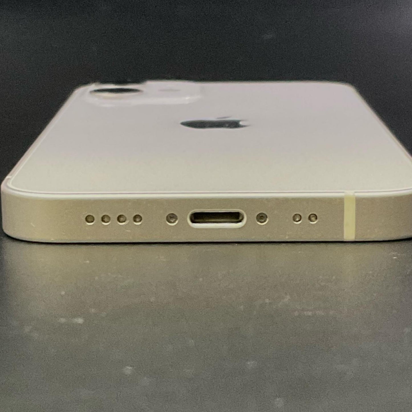 【全額返金保証】【最速発送】Apple iPhone iPhone 12 mini 128GB ホワイト au 動作確認済 77%