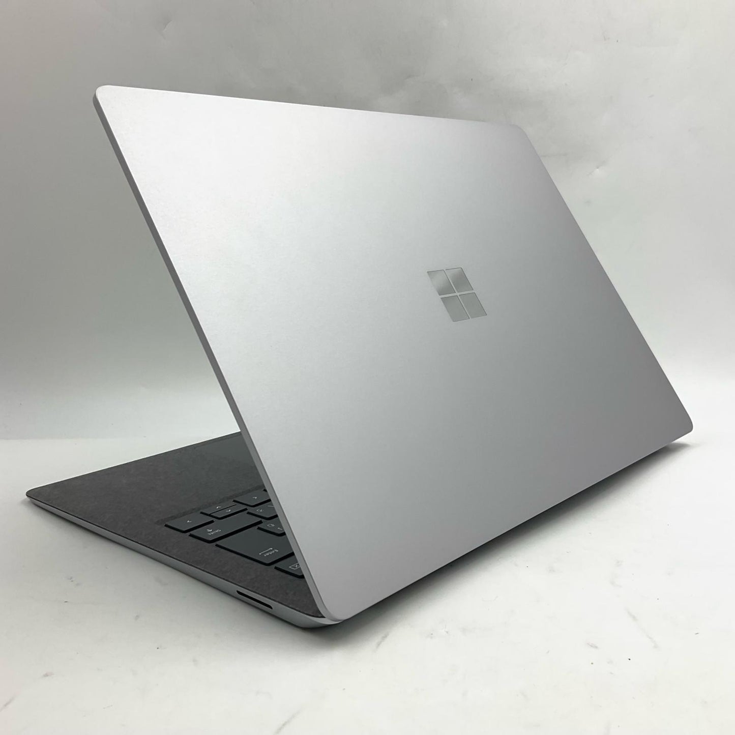 【全額返金保証】【最速発送】Microsoft Surface Laptop 4 1958 AMD Ryzen 5 Microsoft Surface Edition 8GB M.2 SSD 256GB 100% 美品 動作確認済