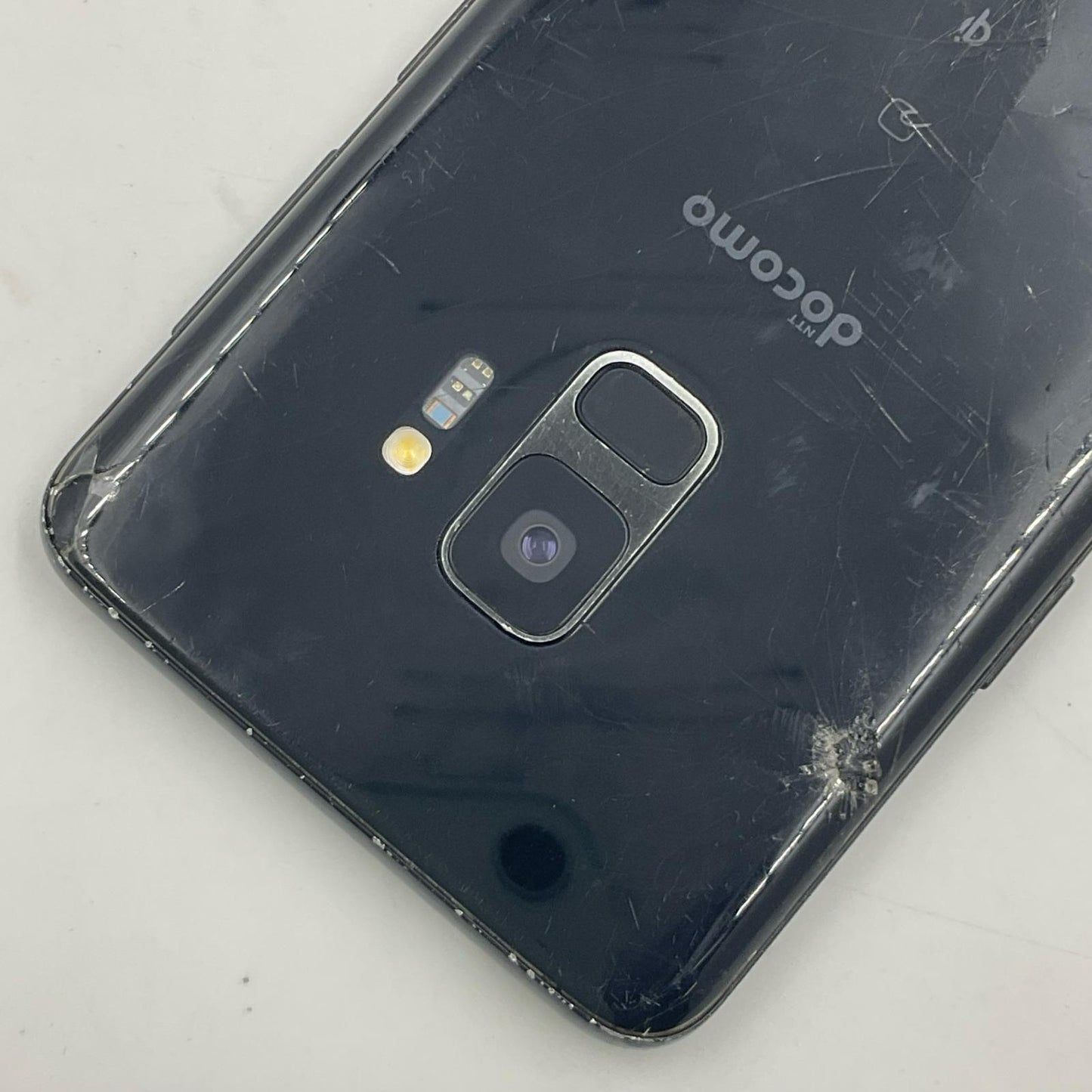 【最速発送】SAMSUNG Galaxy S9 64GB docomo SC-02K 白ロム【難有】