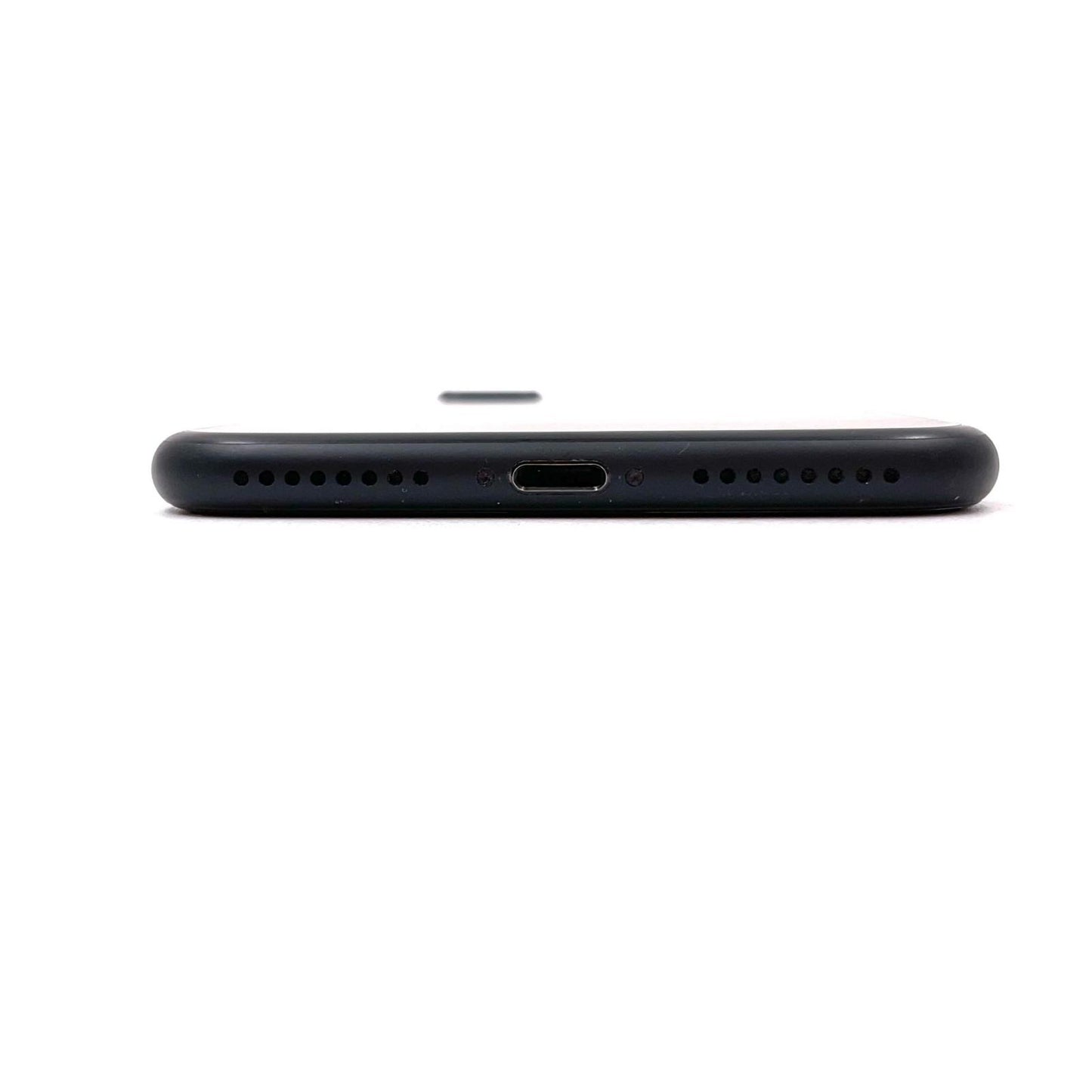 【全額返金保証】【最速発送】Apple iPhone iPhone 7 Plus 32GB ブラック docomo 白ロム 動作確認済 84%