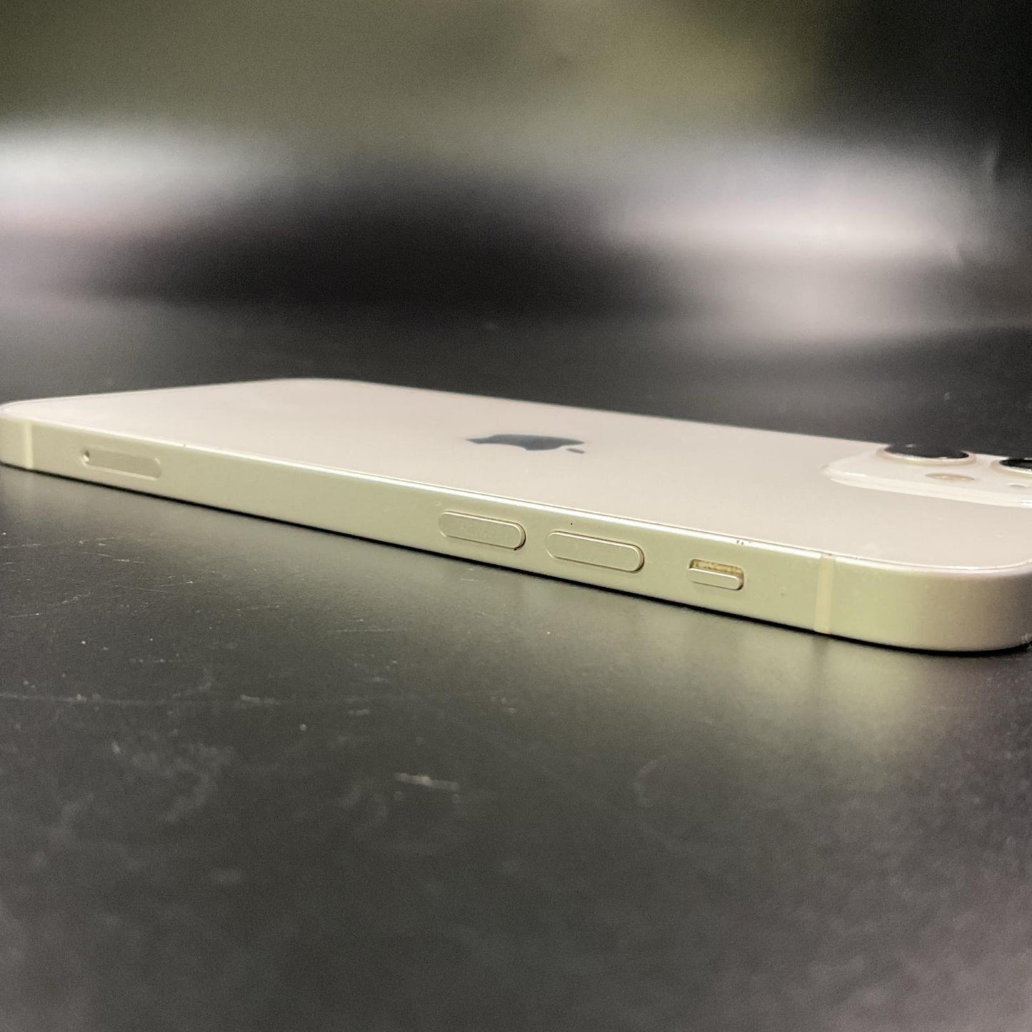 【全額返金保証】【最速発送】Apple iPhone iPhone 12 256GB ホワイト docomo SIMフリー 白ロム 美品 動作確認済 97%