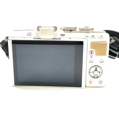 【全額返金保証】【最速発送】OLYMPUS デジタル一眼 OLYMPUS PEN Lite E-PL7 ボディ [ホワイト] 動作確認済