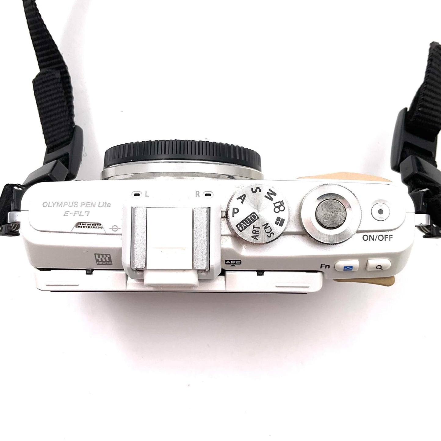 【全額返金保証】【最速発送】OLYMPUS デジタル一眼 OLYMPUS PEN Lite E-PL7 ボディ [ホワイト] 動作確認済