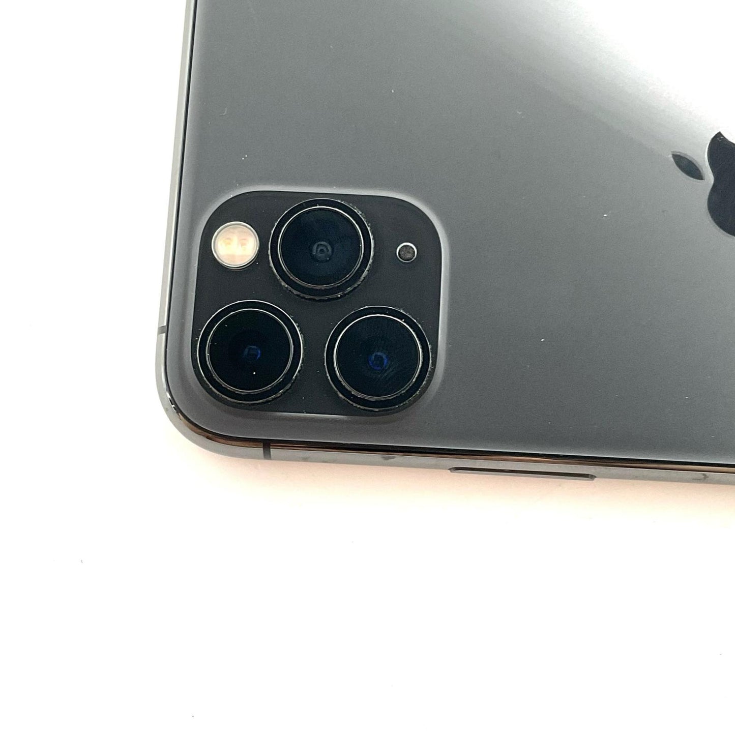 【全額返金保証】【最速発送】Apple iPhone iPhone 11 Pro 256GB スペースグレイ au 白ロム 動作確認済 80%