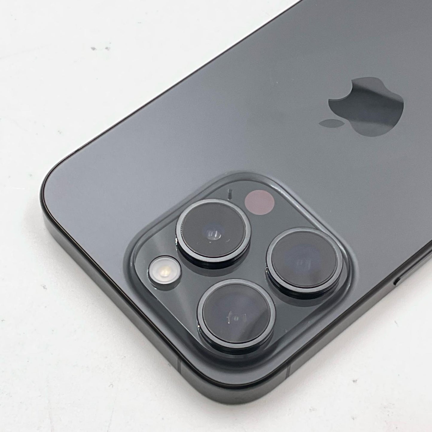【全額返金保証】【最速発送】Apple iPhone iPhone 15 Pro 256GB ブラック SIMフリー 美品 動作確認済 86%