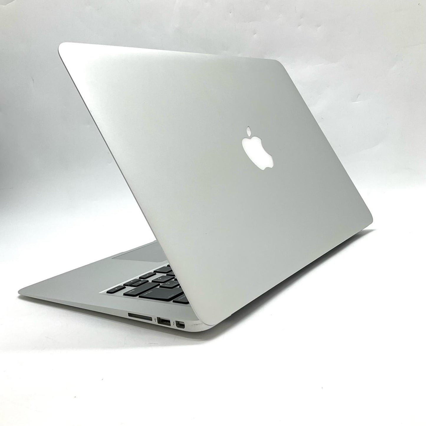 【全額返金保証】【最速発送】Apple MacBook Air 13インチ 2017 1.8 GHz デュアルコア Intel Core i5 8GB SSD 128GB シルバー 動作確認済