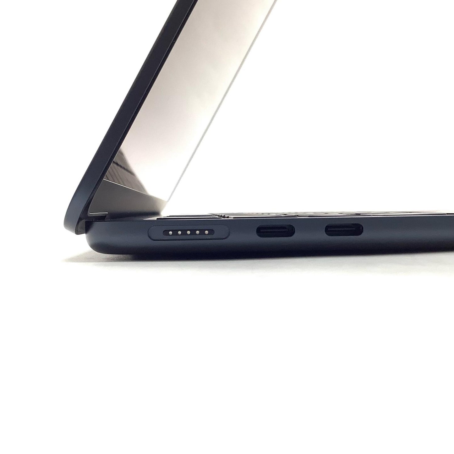 【全額返金保証】【最速発送】Apple MacBook Air 13.6インチ 2025 Apple M4 16GB SSD 512GB ミッドナイト 98.1% 美品 動作確認済