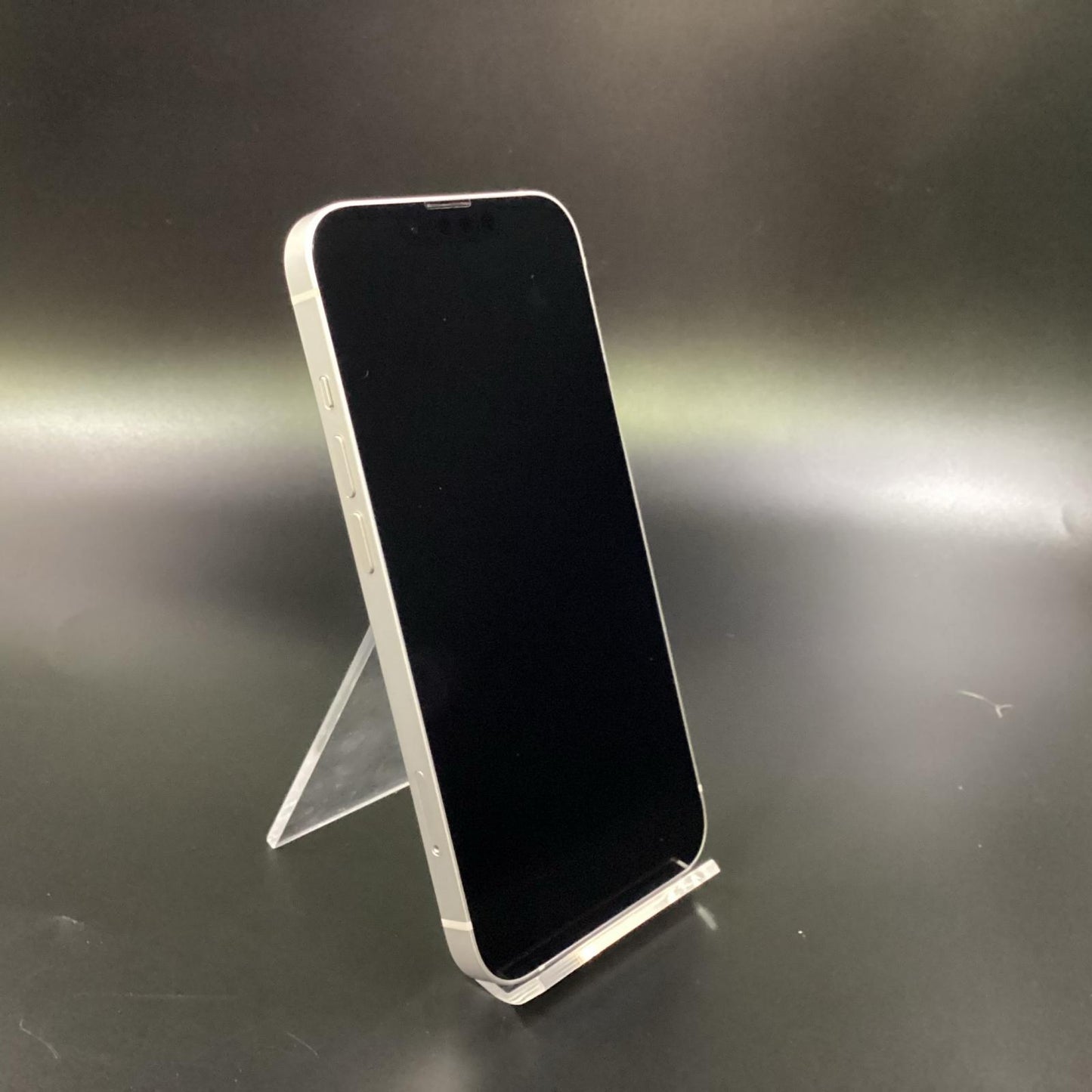 【全額返金保証】【最速発送】Apple iPhone iPhone 13 128GB スターライト au 白ロム 動作確認済 82%