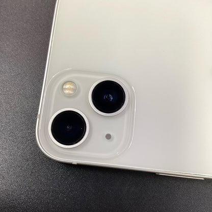 【全額返金保証】【最速発送】Apple iPhone iPhone 13 128GB スターライト au 白ロム 動作確認済 82%