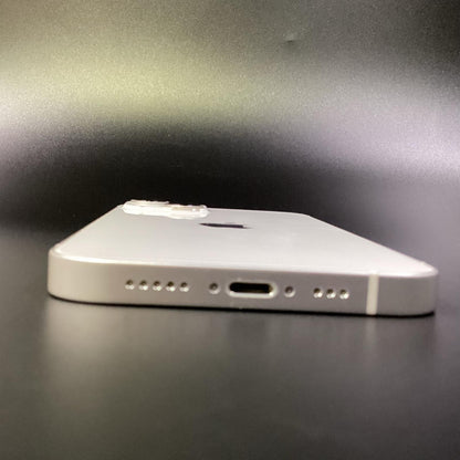 【全額返金保証】【最速発送】Apple iPhone iPhone 13 128GB スターライト au 白ロム 動作確認済 82%