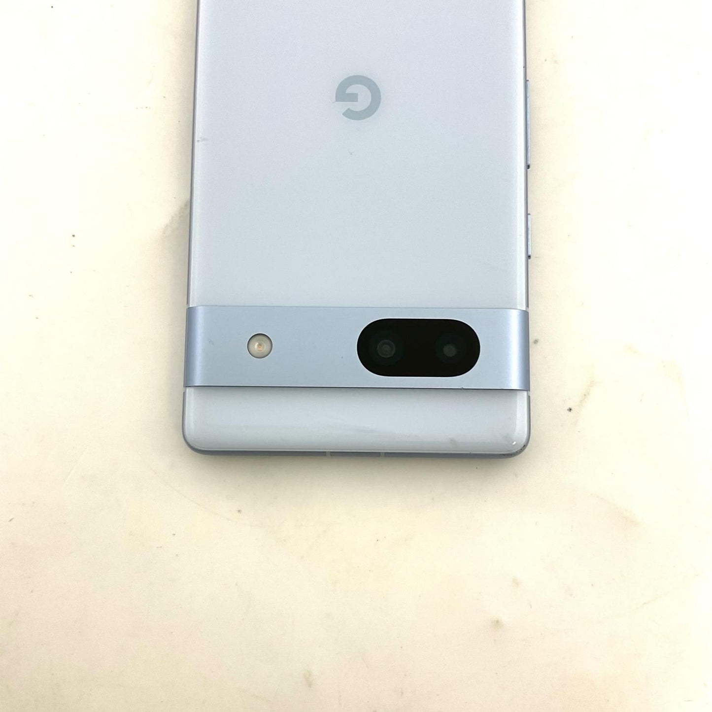 【最速発送】Google Pixel Google Pixel 7a 128GB シー au SIMフリー G82U8 白ロム【難有】