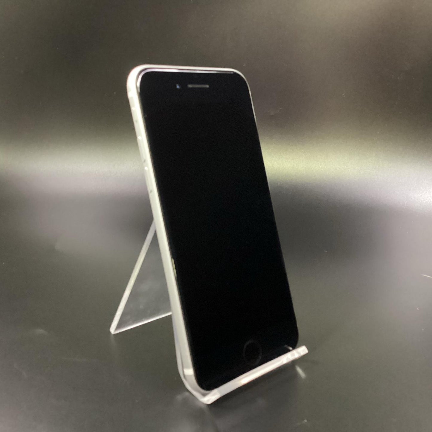 【全額返金保証】【最速発送】Apple iPhone iPhone SE（第2世代） 64GB ホワイト au 白ロム 動作確認済 80%