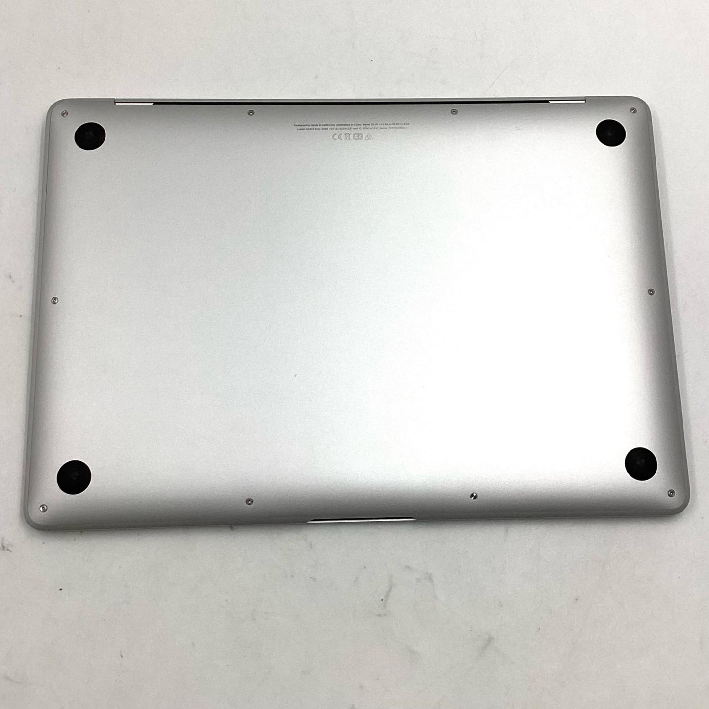 【全額返金保証】【最速発送】Apple MacBook Air 13.3インチ 2020 Apple M1 8GB SSD 256GB シルバー 90% 動作確認済