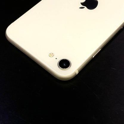 【全額返金保証】【最速発送】Apple iPhone iPhone SE（第3世代） 128GB スターライト Softbank SIMフリー 白ロム 動作確認済 83%