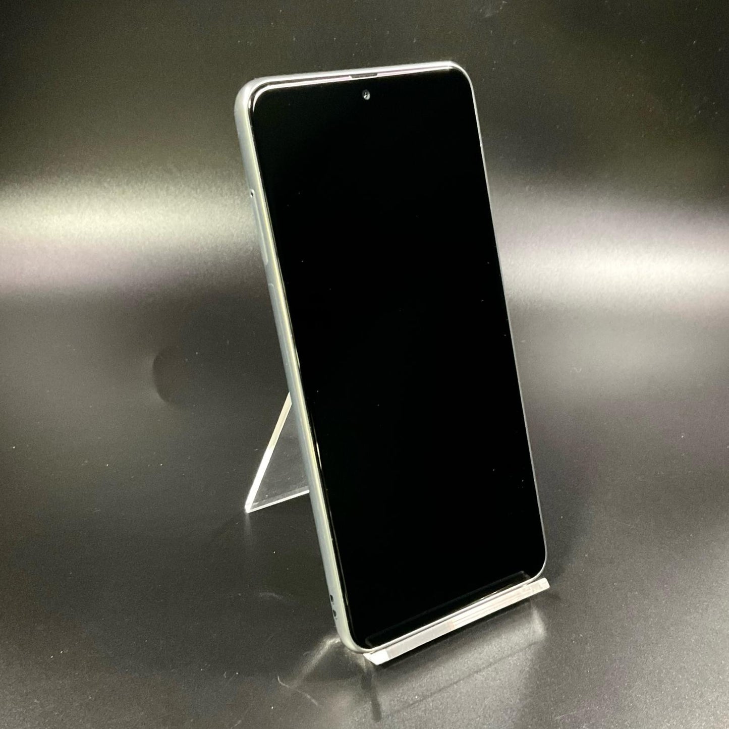【全額返金保証】【最速発送】SAMSUNG Galaxy A21 64GB ホワイト docomo SC-42A 白ロム 動作確認済