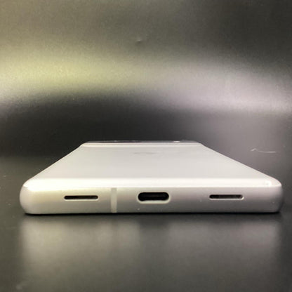 【全額返金保証】【最速発送】Google Pixel 7a 128GB スノー docomo SIMフリー G82U8 白ロム 美品 動作確認済