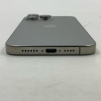 【全額返金保証】【最速発送】Apple iPhone iPhone 15 Pro Max 256GB ナチュラルチタニウム au SIMフリー 美品 動作確認済 94%