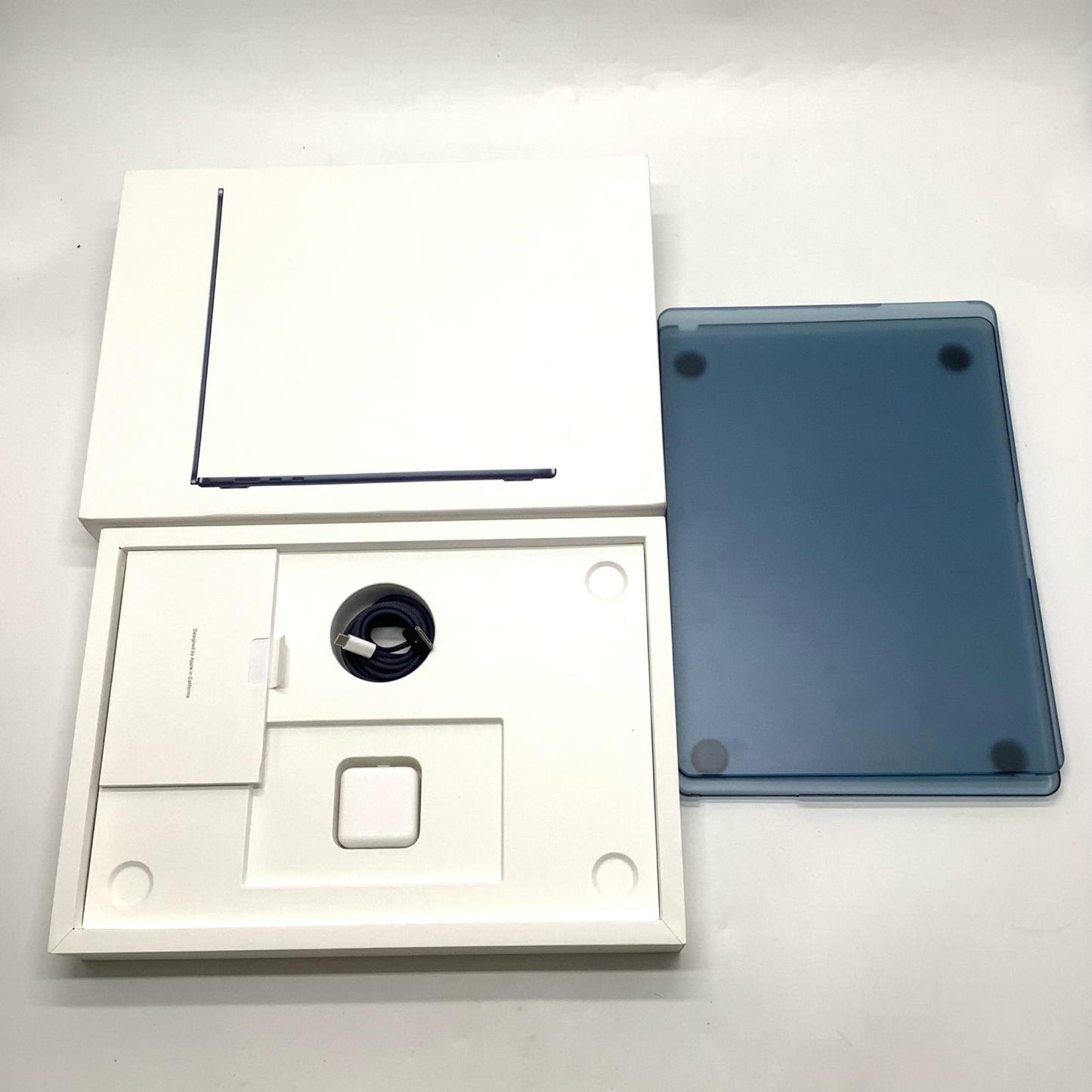 【全額返金保証】【最速発送】Apple MacBook Air 15.3インチ 2024 Apple M3 16GB SSD 256GB ミッドナイト 97.6% 美品 動作確認済