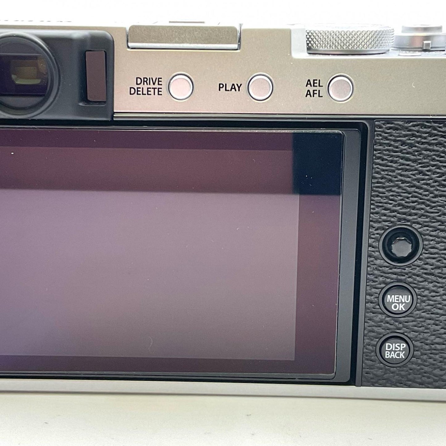 【全額返金保証】【最速発送】FUJIFILM デジタル一眼 X-E4 ボディ シルバー 超美品 動作確認済