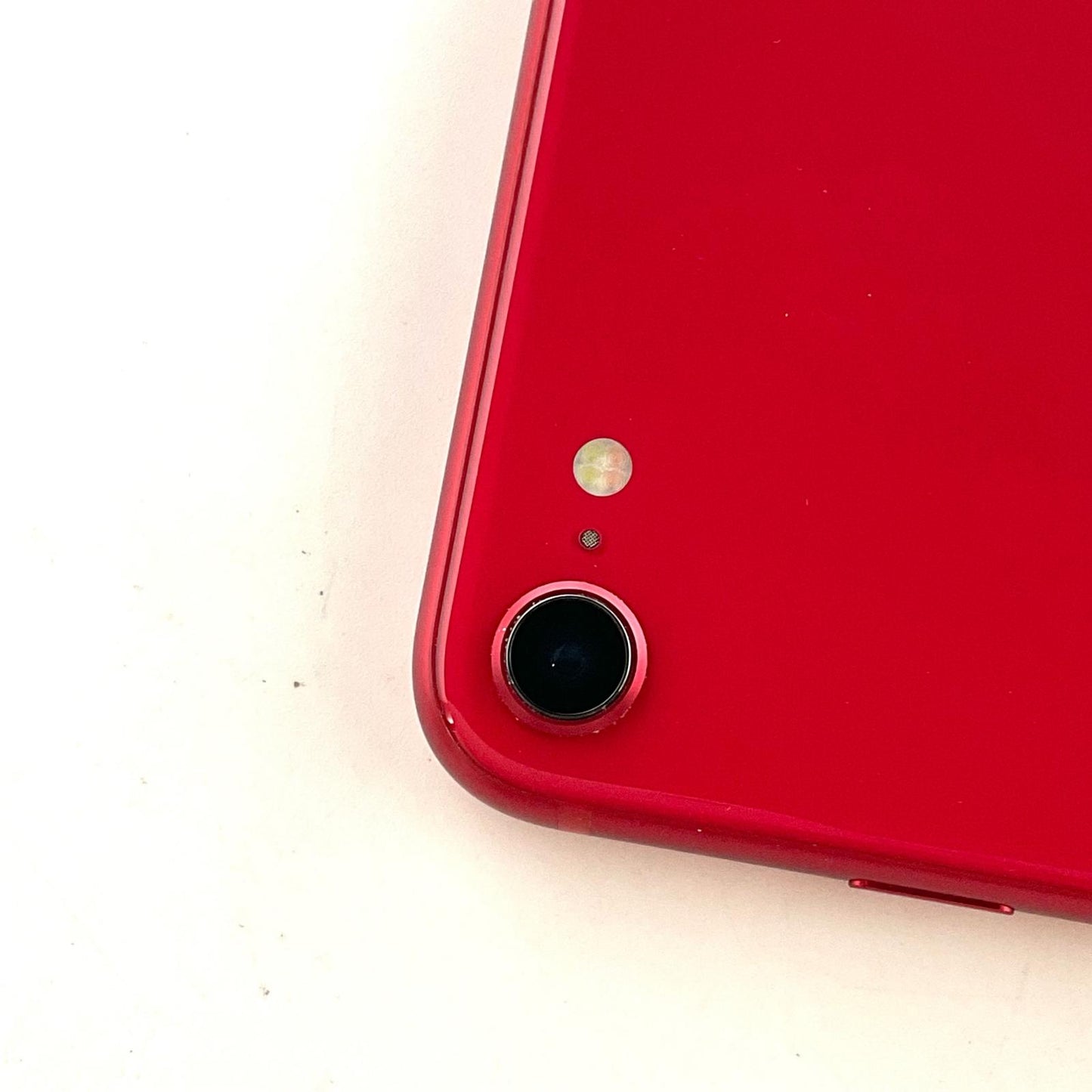 【全額返金保証】【最速発送】Apple iPhone iPhone SE（第2世代） 64GB (PRODUCT)RED au SIMフリー 白ロム 美品 動作確認済 87%
