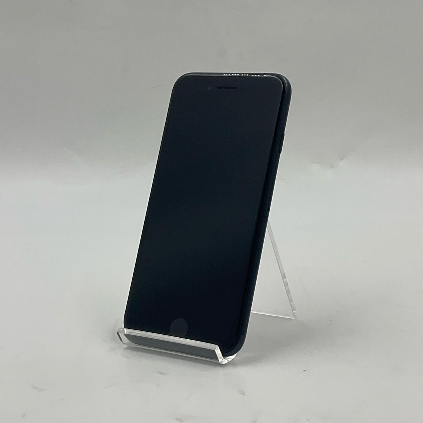 【全額返金保証】【最速発送】Apple iPhone iPhone SE（第3世代） 64GB ミッドナイト docomo 白ロム 動作確認済 86%