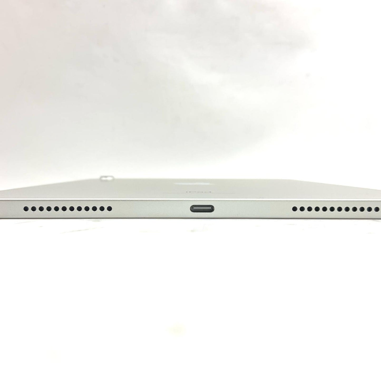 【全額返金保証】【最速発送】Apple iPad iPad 10.9インチ 第10世代 64GB シルバー Wi-Fi 美品 動作確認済