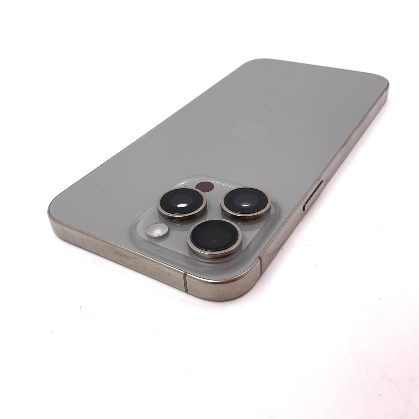 【全額返金保証】【最速発送】Apple iPhone iPhone 15 Pro Max 256GB ナチュラルチタニウム SIMフリー 白ロム 動作確認済 86%