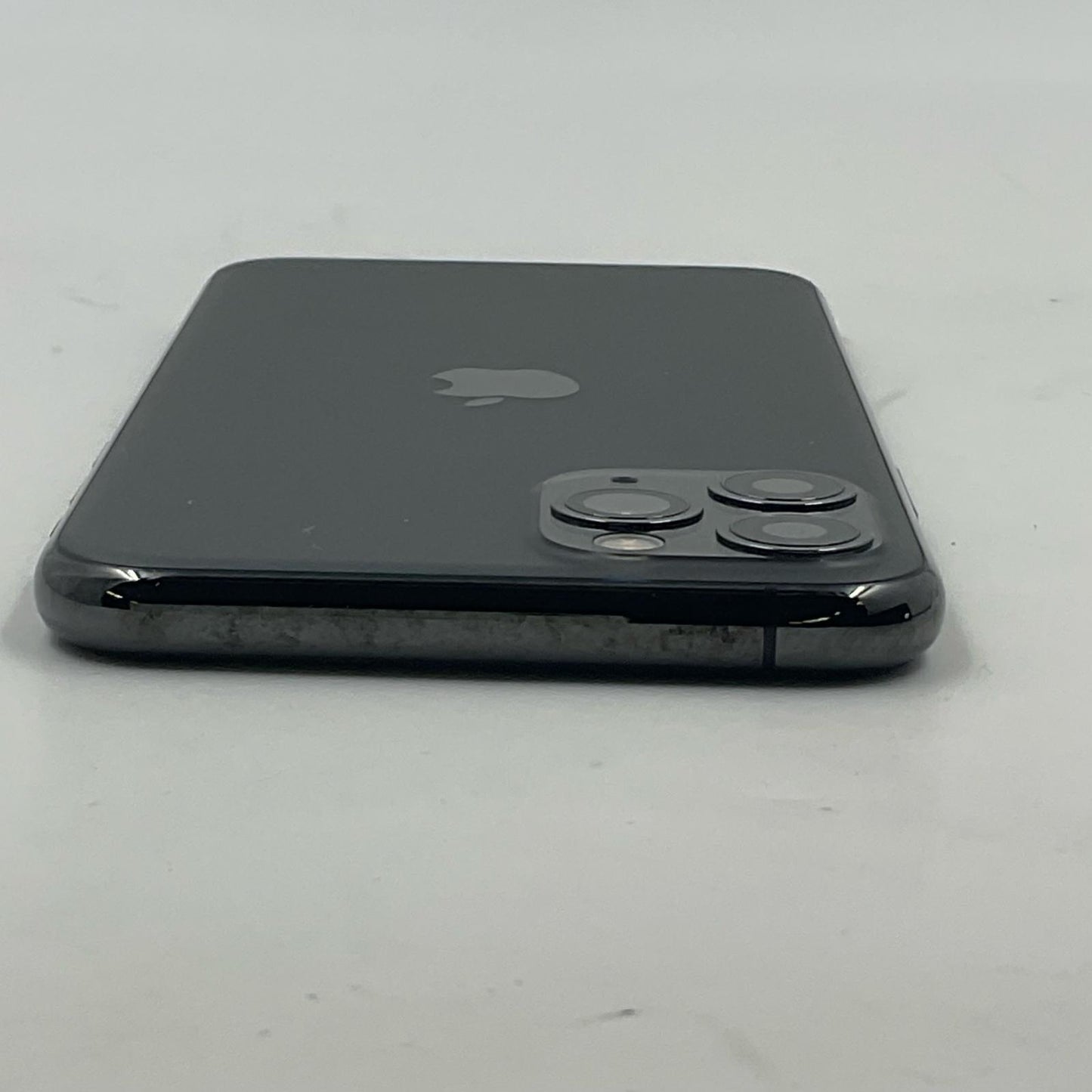 【全額返金保証】【最速発送】Apple iPhone iPhone 11 Pro 256GB スペースグレイ au 白ロム 動作確認済 75%