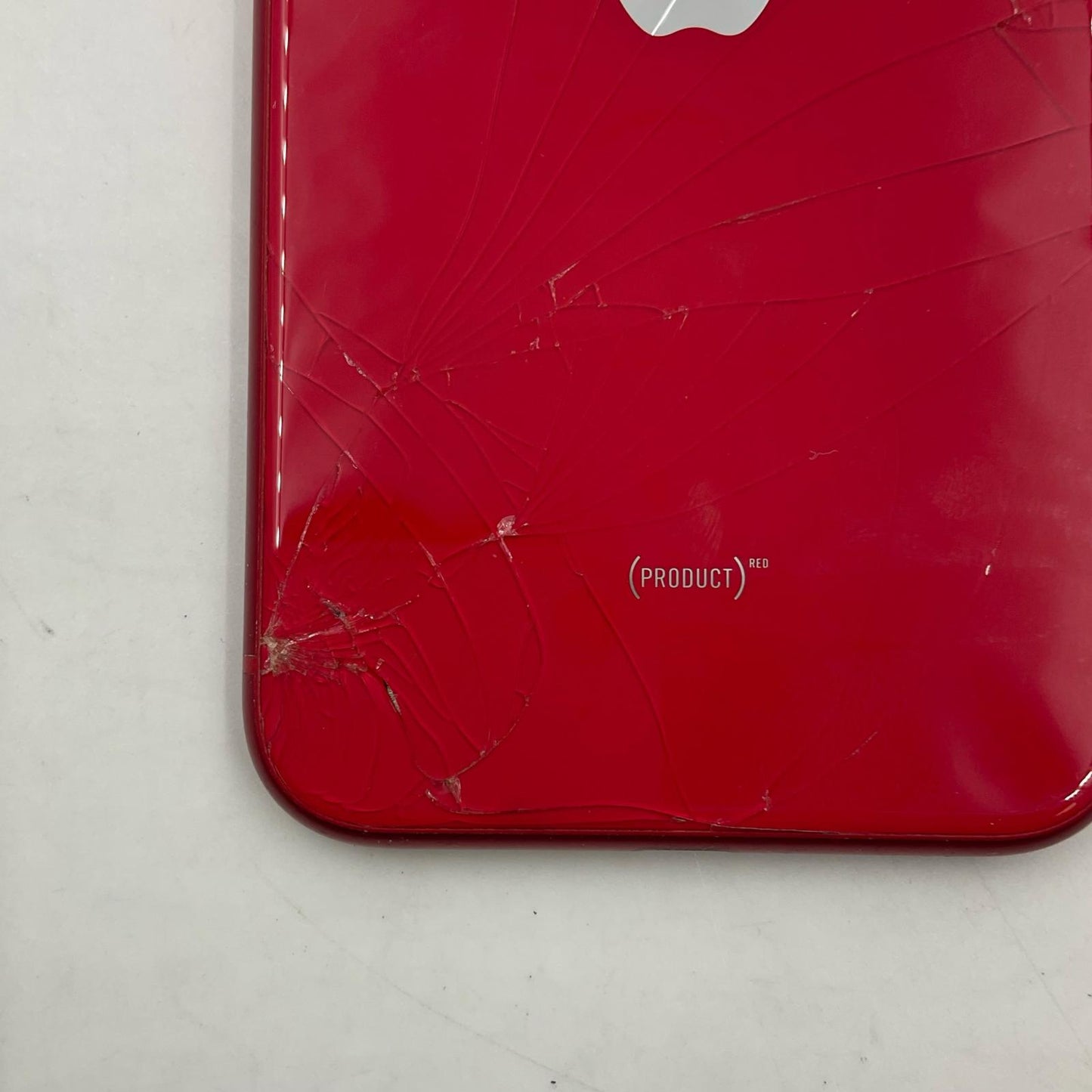 【最速発送】Apple iPhone iPhone 11 64GB (PRODUCT)RED au 白ロム【難有】 79%