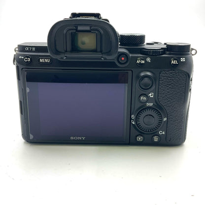 【全額返金保証】【最速発送】Sony デジタル一眼 α7 III ILCE-7M3 ボディ ブラック 動作確認済