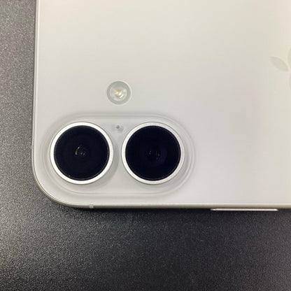 【全額返金保証】【最速発送】Apple iPhone iPhone 16 128GB ホワイト au SIMフリー 白ロム 動作確認済 92%