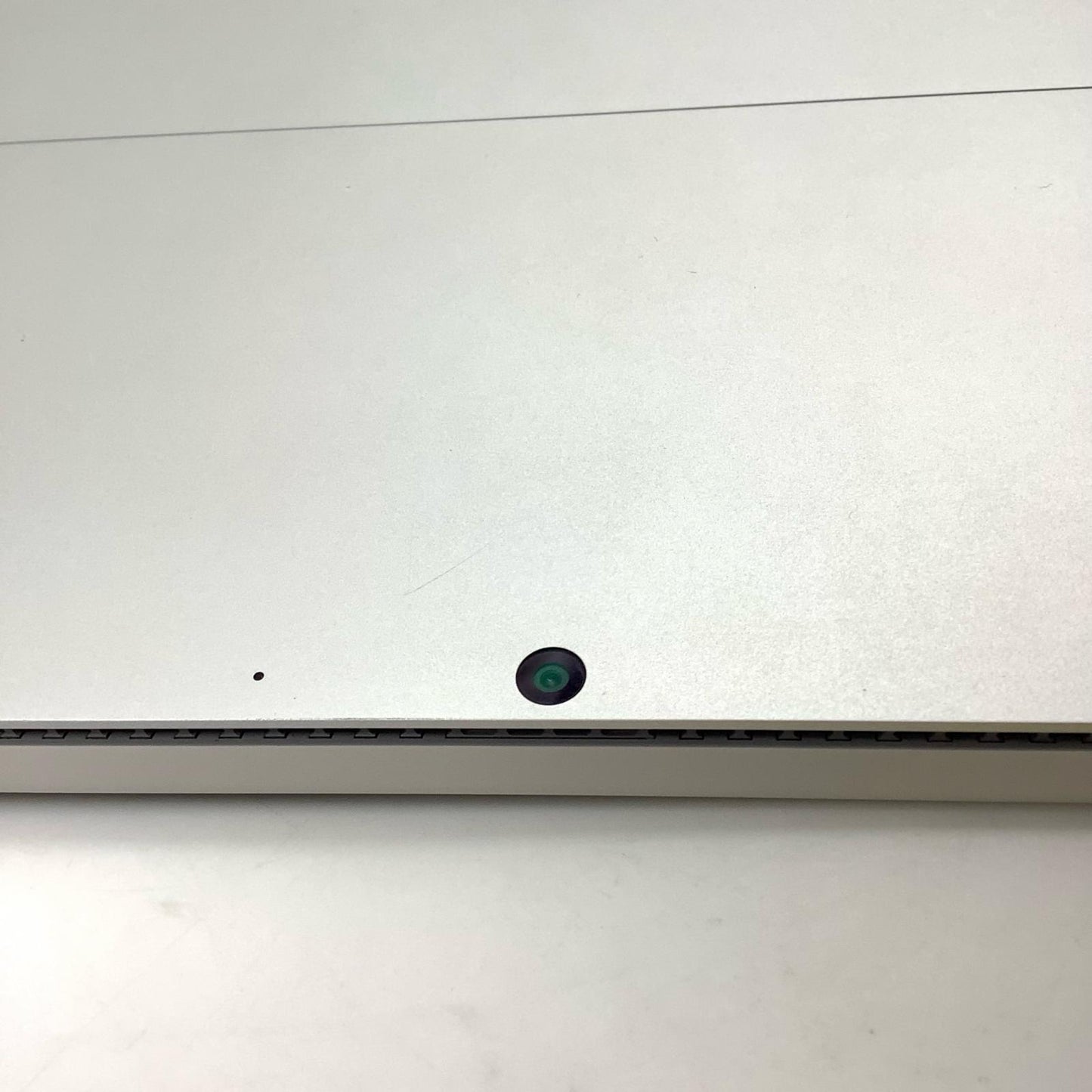 【全額返金保証】【最速発送】Microsoft Surface Pro 8 8QP-00010 i5-1135G7 8GB M.2 SSD 256GB 87.5% 動作確認済