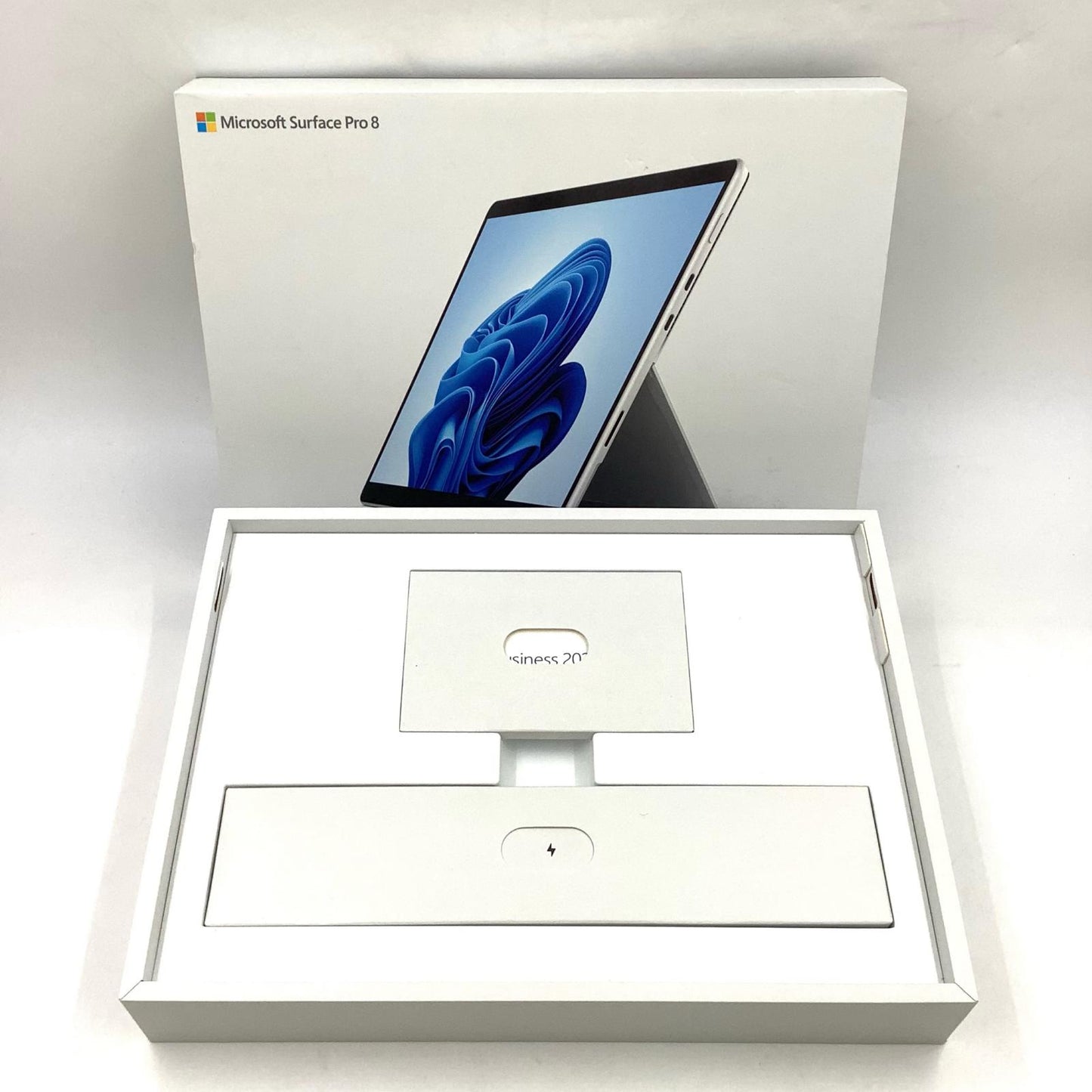 【全額返金保証】【最速発送】Microsoft Surface Pro 8 8QP-00010 i5-1135G7 8GB M.2 SSD 256GB 87.5% 動作確認済